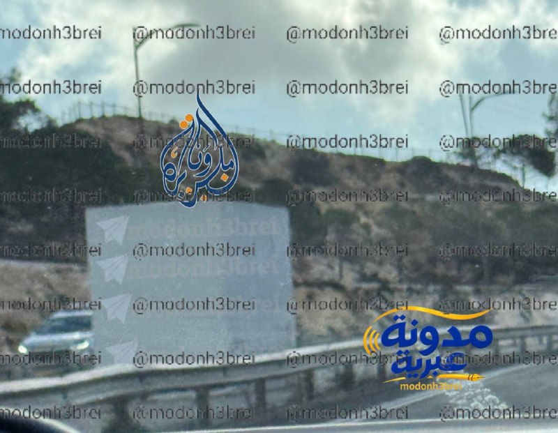 מקלטים מבוצרים נפרסו לאורך כביש במרכז ארץ ישראל .