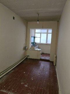 Yangiyul tumani, O'zbekiston temiryul bekati yonida, 3 xonalik uy