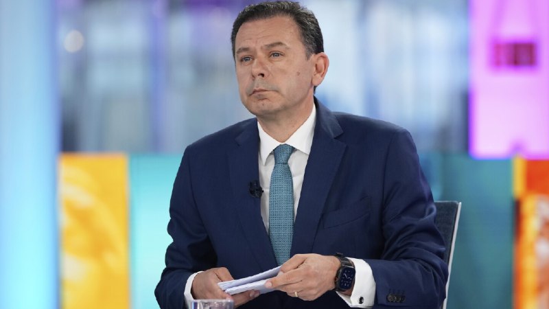 Portugal announces the expulsion of 18,000 foreigners ahead of a national election