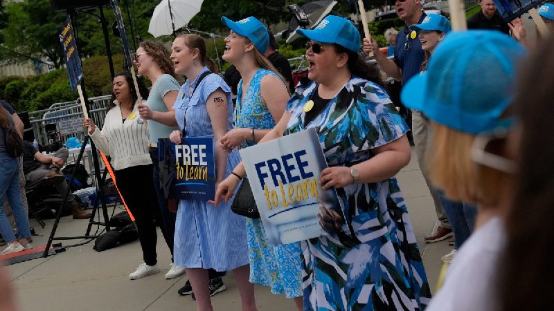 Recap: Supreme Court justices could grant religious charter school