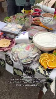В ростовском селе устроили праздник в честь отремонтированной дорогиЖители села Сандата Сальского района Ростовской области отметили завершение ремонта дороги на главной улице торжественным праздником. Кадры с мероприятия опубликовали местные СМИ.🔵 Подробн