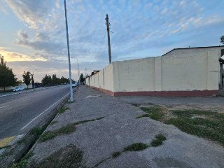Сергели Кумарык махалляси 9.5 сотих 1 линя бизнес учун уй сотаман