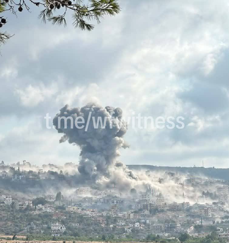️🇱🇧🇮🇱 פיצוץ גדול הרעיד את העיירה מנצורי בדרום לבנון לפני זמן מה.
