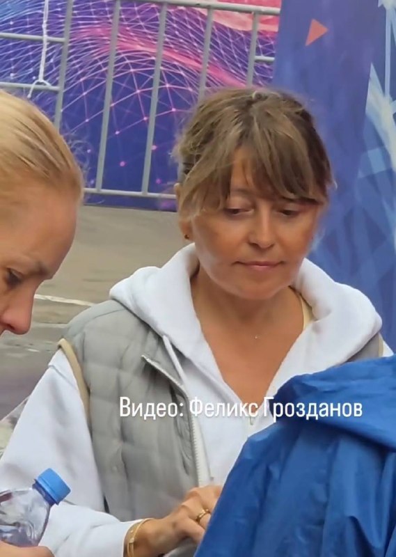 Анжелика Варум тоже появилась на «Новой Волне» в Казани и всех удивила тем, как