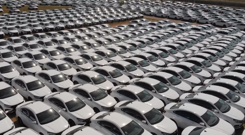 Запасы Lada достигли 100 тысяч единиц