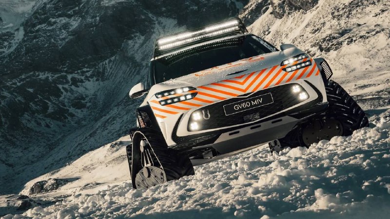 Из Genesis GV60 сделали спасательную машину на гусеницах 3