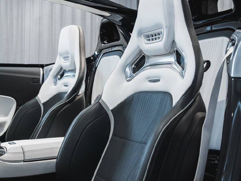 Mercedes начал продавать автомобили без лобового стекла — и один такой уже появился в России за ₽200 6