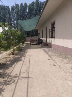 Shaharga yaqin uchastka sotiladi