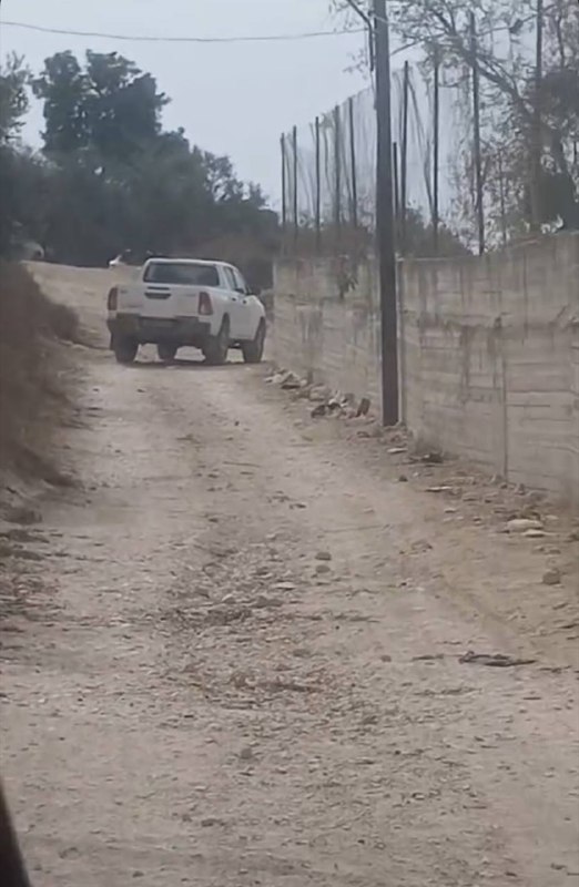 מתנחלים ממשיכים להסתער על מקדש אל-עוזאיר בכפר עוורתא, דרומית מזרחית לשכם.