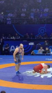 האיראנים אמיר חוסיין זאר' הוא אלוף העולם בפעם הרביעית ברציפות, לאחר שניצח את יריבו הרוסי 11-0. הוא הקדיש את…