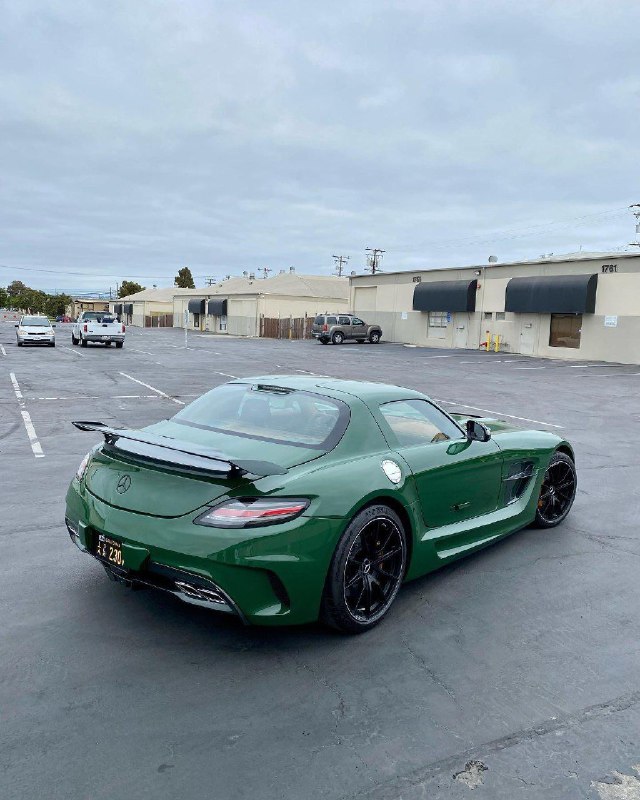 Mercedes SLS AMG black series 7
