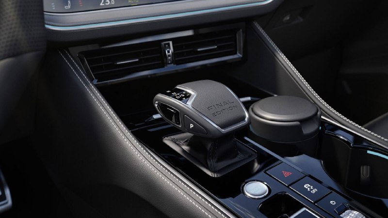 Volkswagen завершает продажи Touareg прощальной версией 5