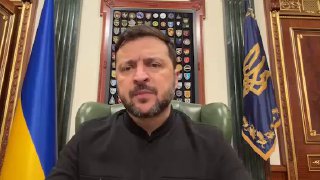 Зеленский предупредил о том, что Россия готовит новый массированный удар по Украине в ближайшие дни«Есть информация от разведки, что россияне готовят новый массированный удар. Дроны, для истощения ПВО, и ракеты. Хотят воспользоваться холодом. В ближайшие д