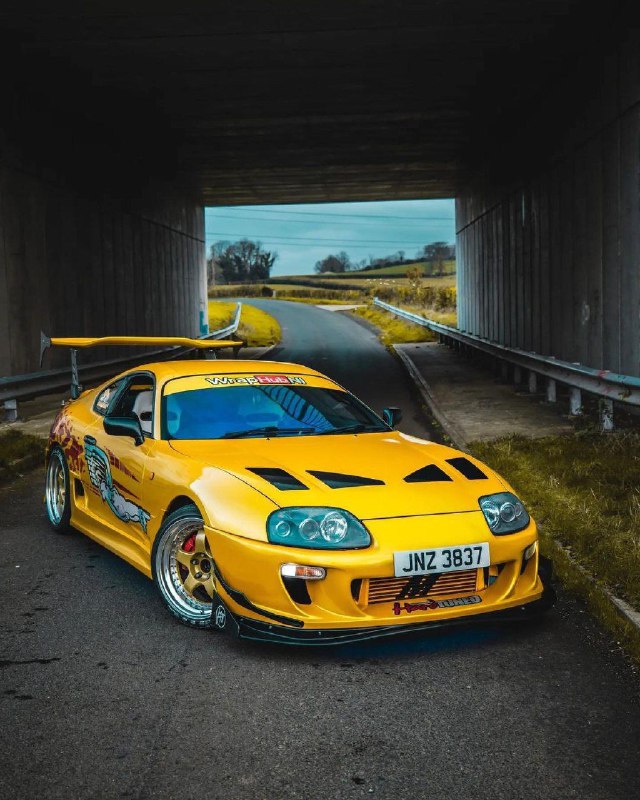 Toyota Supra 7