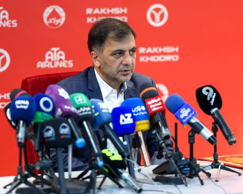 فوتبال ۳۶۰ ✔: خلیلی، مدیر تیم پرسپولیس 🎙 راغب نیستیم بازی با تراکتور با تماشاگر باشد. 💬 داور بیست دقیقه آخر تمرکز نداشت 💬 من مثل مهرزا
