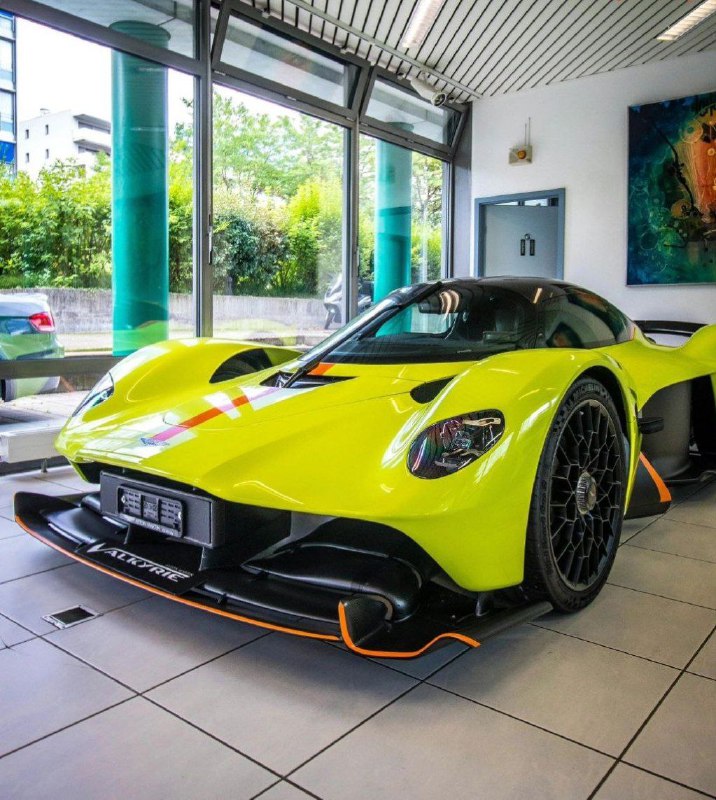 Aston Martin Valkyrie (58 из 150) 4