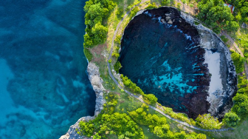 When the ocean breaks the rulesBroken Beach in Nusa Penida, Bali, Indonesia (© joakimbkk/Getty Images)