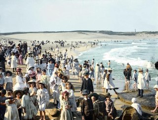 Beach in Sydney, Australia, at the beginning of the 20th century.Time Machine | Historical Photo
