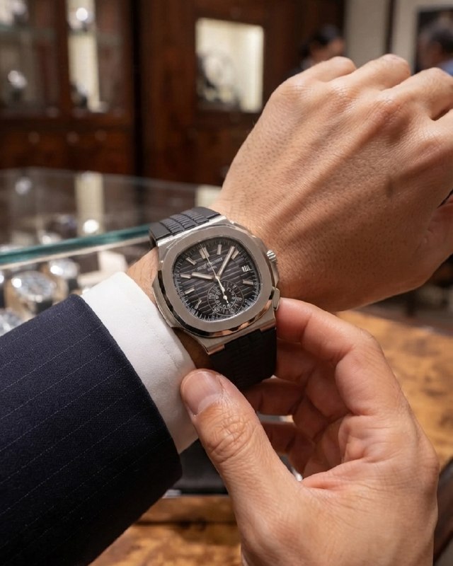 توییتی: 👌🏻استایل لوکس با قیمت اقتصادی⌚️ساعت Geneve (دور نقره ای)کد6563✔️طراحی الهام گرفته از مدل های لوکس✔️صفحه مشکی با نشانگر خ