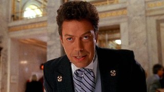 Умер актер Тим Карри, известный по фильмам «Оно» (1990) и «Один дома 2», сообщает Variety.Карри было 80 лет. В 2012 году он перенес инсульт, после чего стал передвигаться на инвалидном кресле.Карри сыграл в экранизации «Оно» клоуна Пеннивайза, также он изв