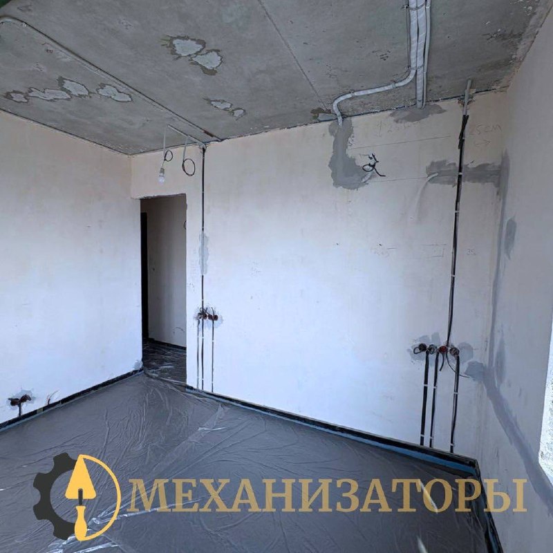 Любую красивую задумку можно испортить на черновом этапе встроенная мебель просто не встанет в кривые ниши, а швы на дорогой плитке не сойдутся. Чт... - изображение 5 - можно, любую, просто