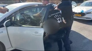 🇮🇱 המשטרה עצרה חשוד חמוש סמוך לרמלה. לוחמי יחידת יס"מ שפלה של משטרת מחוז מרכז עצרו חשוד עם אקדח. המעצר הת…