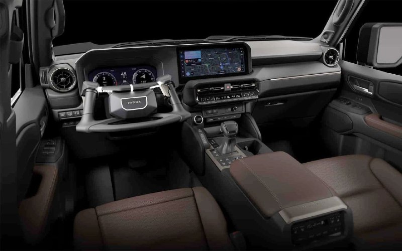 Toyota опубликовала первое изображение новой версии Land Cruiser 250 для людей с ограниченными возмо
