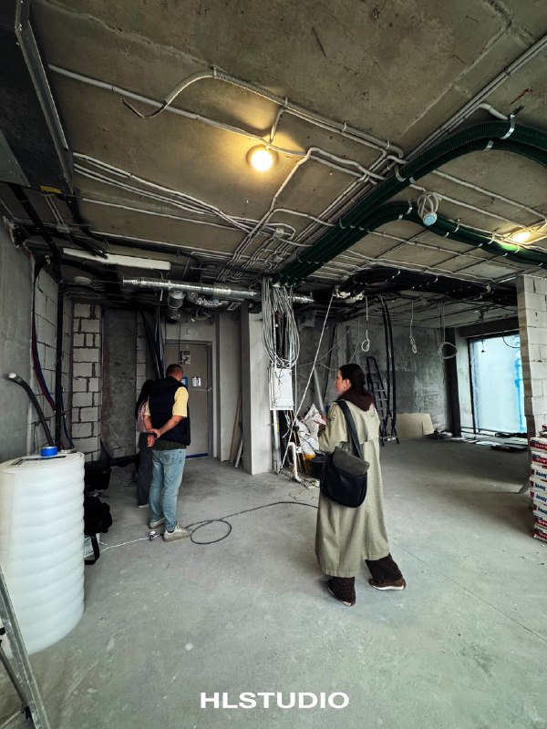 HLSTUDIO Объект в white box Провели демонтаж на объекте Проверили стяжку датчиком влажности, выявили трещины и завалы Рассчитали необходимый объём ... - изображение 9 - объект, hlstudio, hl_project_simfony64