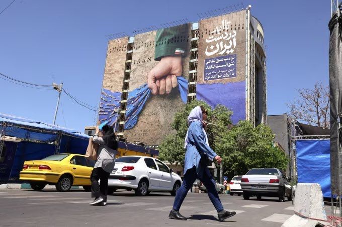 استقلال، آزادی، جمهوری: سیانان | چگونه آمریکا و متحدانش، معادله نفتی را علیه ایران تغییر دادند؟نفتکشهای کشورهای حاشیه خلیجفارس برای اجتناب