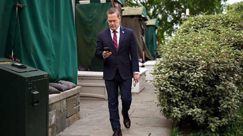 Messaging app used by Trump official suspends operations after reported hack