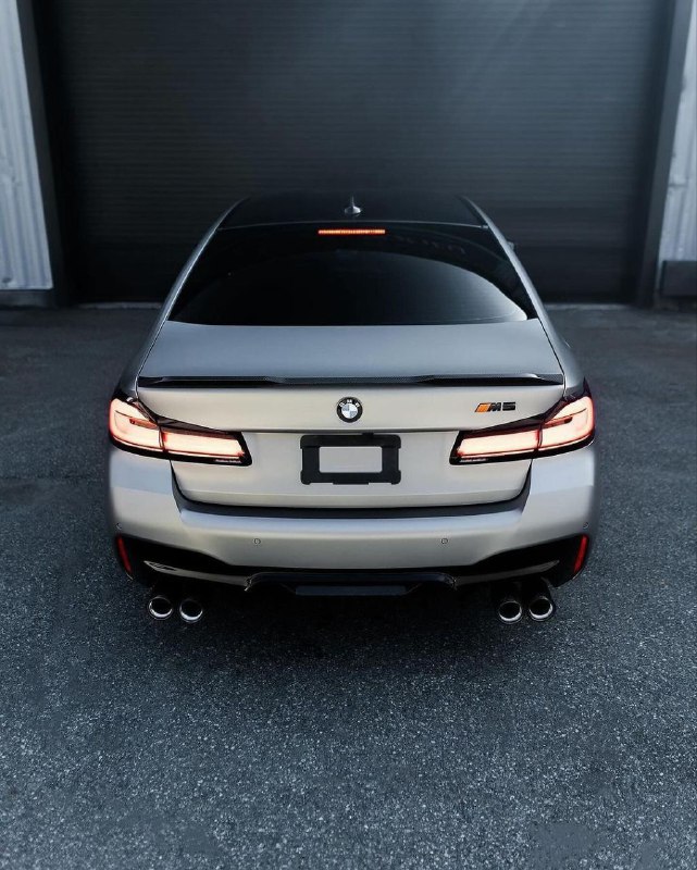 BMW M5 F90 4