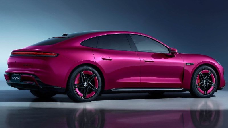 Китайский седан и универсал в стиле Porsche Taycan 2