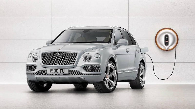 Bentley отзывает гибридные Bentayga из-за перегрева батареи