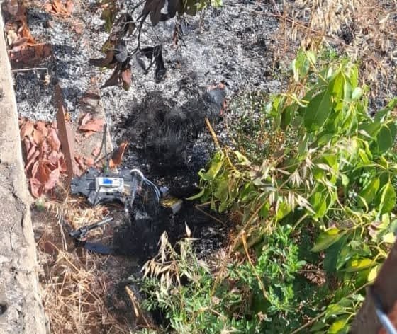 שריפה בעיירה כפר רומן, דרומית ללבנון, עקב נפילת מזל"ט כיבוש.