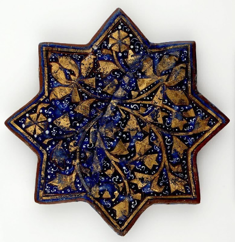 عجیب ترین ها: کاشی ایرانی، ۸۰۰ سال پیش. فوقالعاده اس!محل نگهداری: موزه لوور.@irWonders
