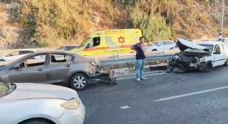 حادث سير يصيب عدة أشخاص شمال القدس