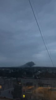 🇷🇺🇺🇦️ - שריפה גדולה פרצה בעקבות תקיפות של מזל"ט גראן באזור זמייב, מחוז חרקוב.