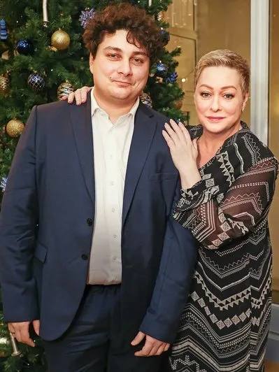 Сын Марии Ароновой Владислав Гандрабура за год скинул аж 45 кг — сейчас его реал