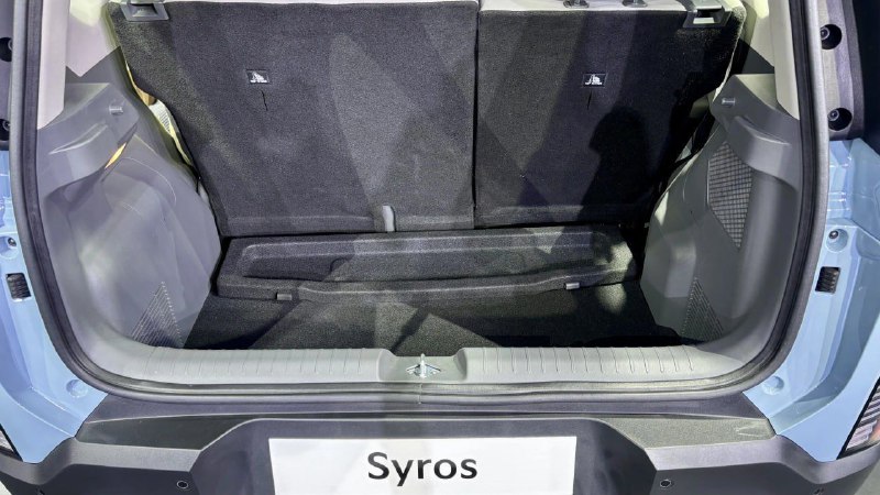 Компания Kia представила компактный кроссовер Syros 9