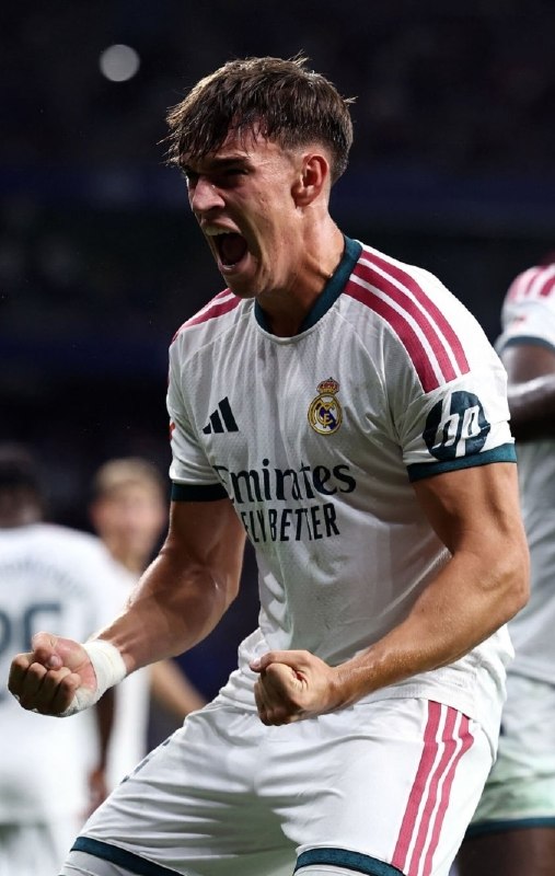 رئال مادرید | Real Madrid: شبتون خوش دوستان.❤️🄸 @RealMadridFans
