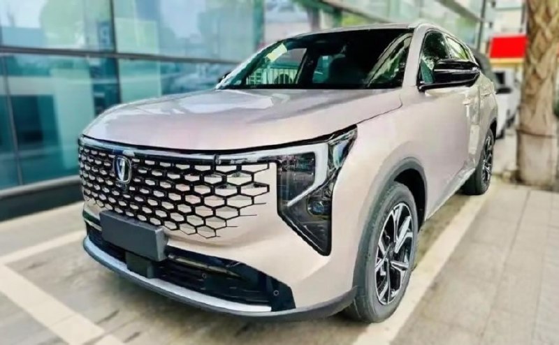 Changan обновил кроссовер CS55 Plus 5