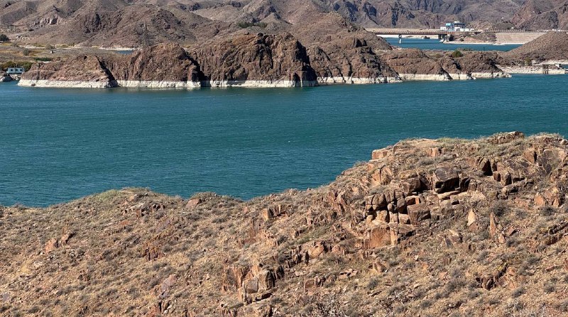 Это точно Алматы? А то у меня ощущение, что мы снимаем клип в Техасе 💘Это точно Алматы? А то у меня ощущение, что мы снимаем клип в Техасе 💘