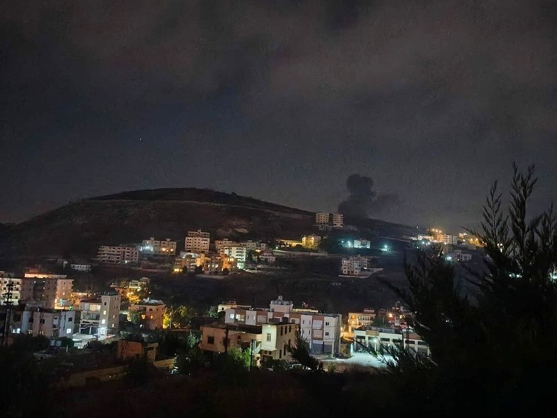 דחוף: מטוסי הכיבוש פותחים בפשיטה על אזור "דוחא כפר רומן", דרומית ללבנון.