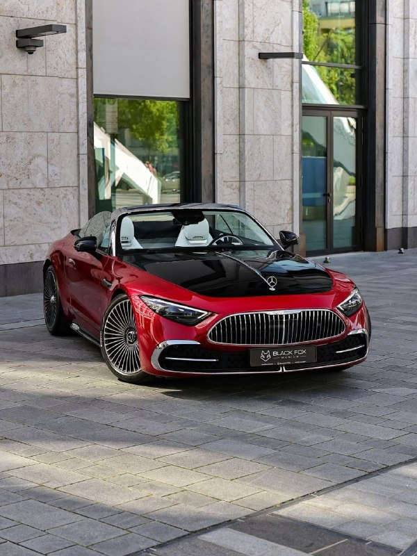 Beyond Luxury Roadster MAYBACH SL 680