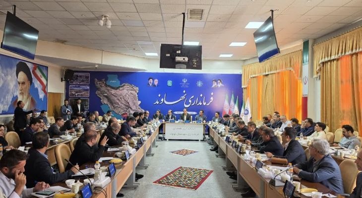 عصر همدان: 🔴ستاد تسهیل در خط مقدم حمایت از سرمایهگذاران🔹نشست ستاد تسهیل و رفع موانع تولید شهرستان نهاوند با بررسی ۲۴۶ پرونده، اتخا