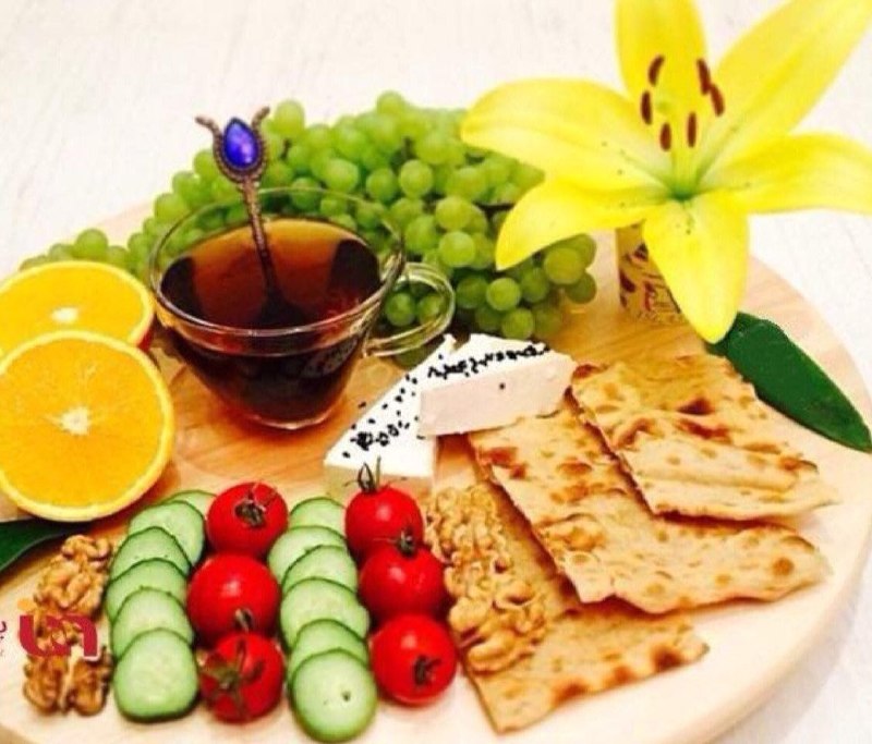 خبرفوری: ✅ صبحانه های دارویی 👌🔹درمان عفونت:مصرف عسل بصورت شربتیا جرعه جرعه🔹درمان یبوستمصرف سالاد میوه🔹رفع خستگی:مصرف شیر دارچین🔹د