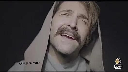 Singers Twitter: انگار همین دیروز بود خدابیامرز حمید هیراد شال سرش کرد و گفت شوخیه مگه بذاری بری نمونی، 9 سال گذشت.» علی صادقی | Ali Sade