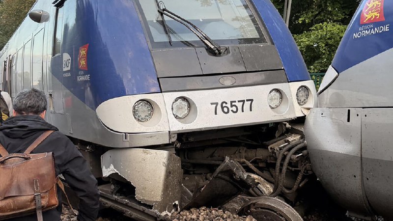 צרפת: המשטרה מציעה השערה של חבלה בעקבות ירידת רכבת באזור נורמנדי