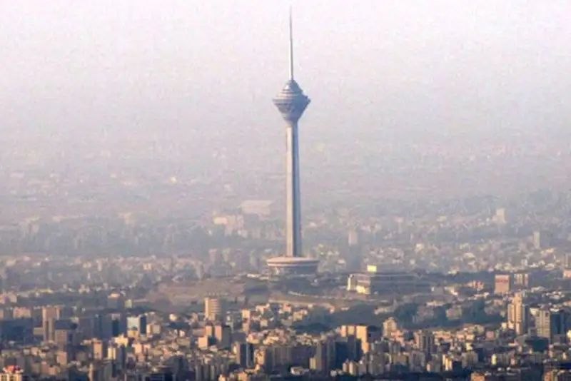 کیوسک خبر: 🔴 هشدار هواشناسی تهران؛ وزش باد شدید و گردوخاک تا سه‌شنبه🔸 بر اساس پیش‌بینی هواشناسی، آسمان تهران طی پنج روز آینده صاف ت