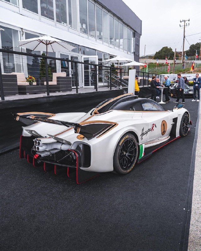 Pagani Huayra R 2